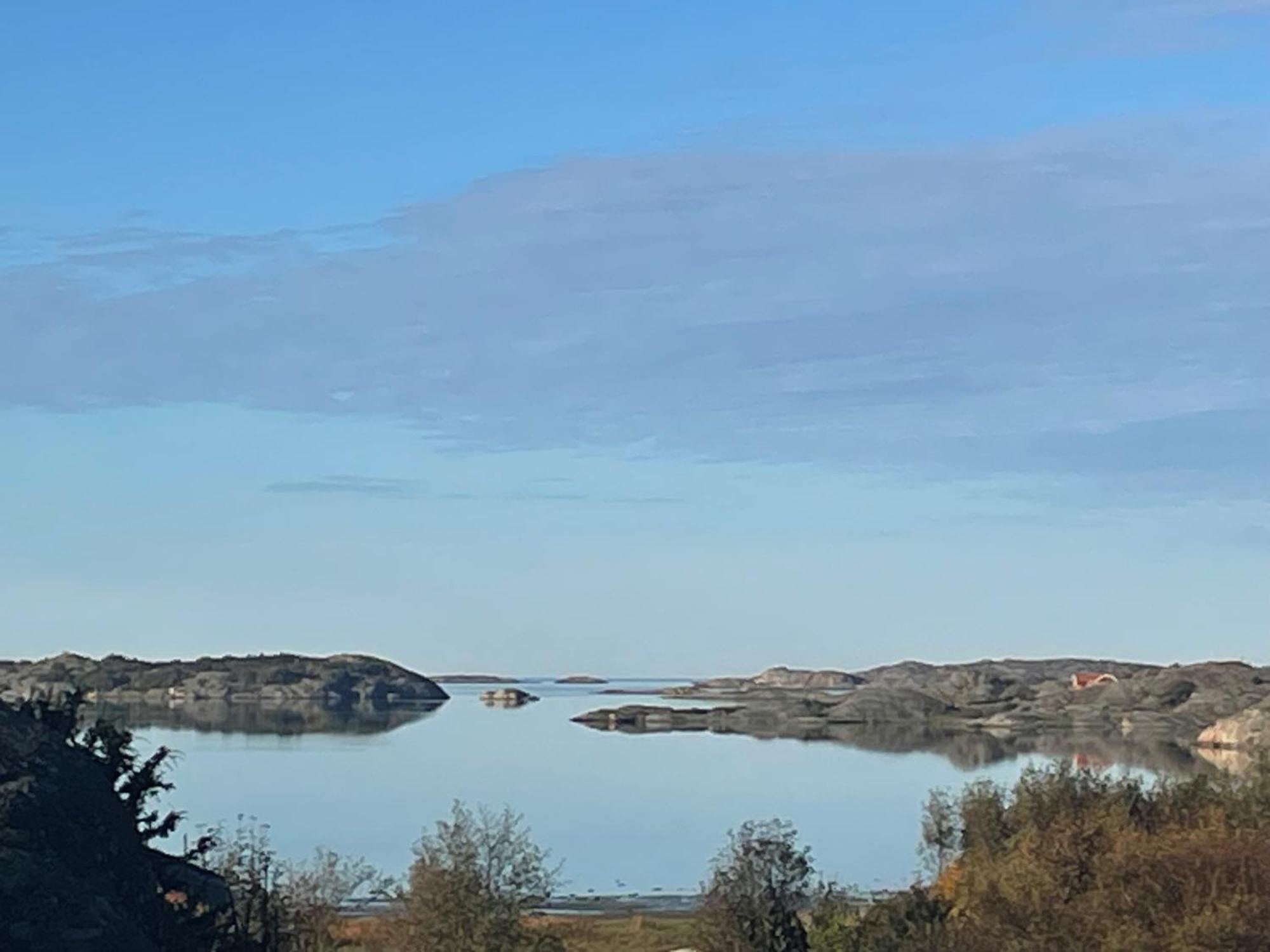 Stuga I Naturskoent Omrade Pa Vaestra Tjoern Saby Экстерьер фото